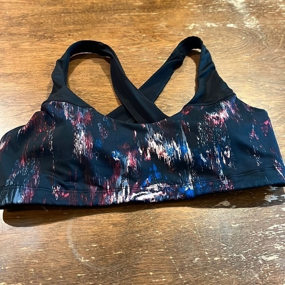 Victoria Sport Sports Bra - Picture 1 of 4